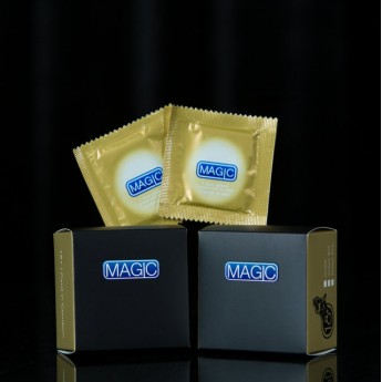 18PLUS by Bond Lee & Magiclism