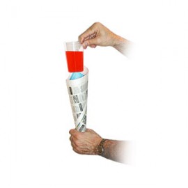 Comedy glass in paper cone ( Bazar De Magia)